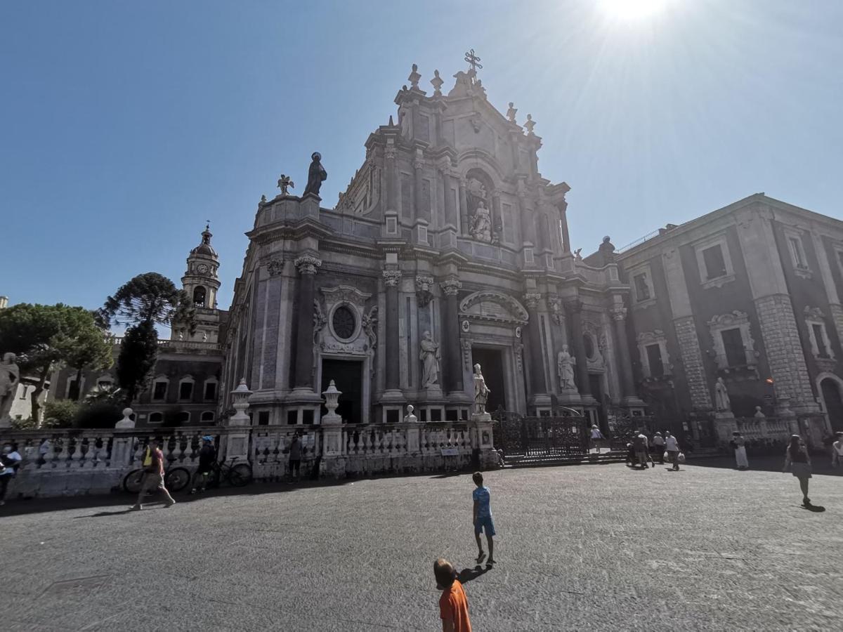 Duomo Home Катания Экстерьер фото