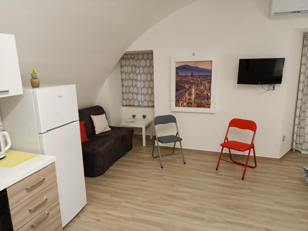 Duomo Home Катания Экстерьер фото