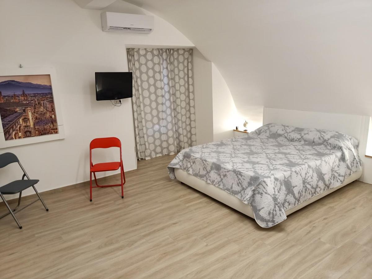 Duomo Home Катания Экстерьер фото